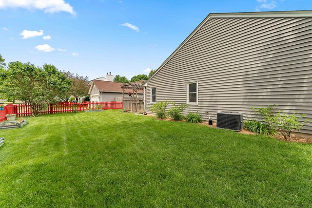 200 Fernwood Road, Montgomery, IL 60538