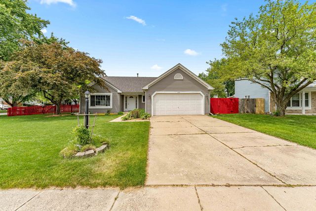 200 Fernwood Road, Montgomery, IL 60538