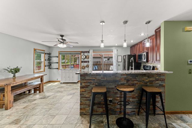 200 Fernwood Road, Montgomery, IL 60538