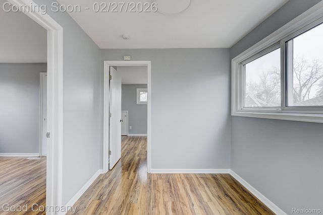 1060 W Hazelhurst Street, Ferndale, MI 48220