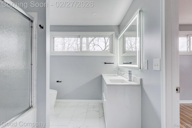 1060 W Hazelhurst Street, Ferndale, MI 48220