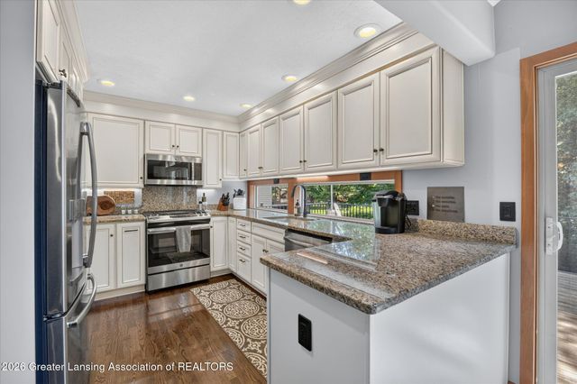 7844 Ashbrook Drive, Haslett, MI 48840