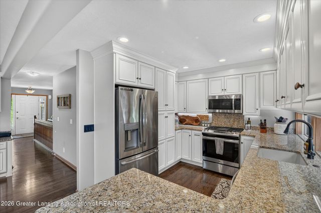 7844 Ashbrook Drive, Haslett, MI 48840