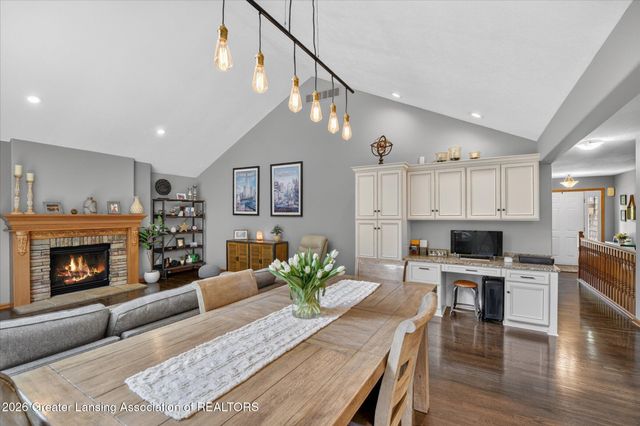 7844 Ashbrook Drive, Haslett, MI 48840