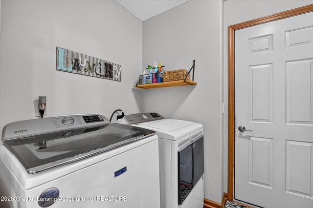 7844 Ashbrook Drive, Haslett, MI 48840