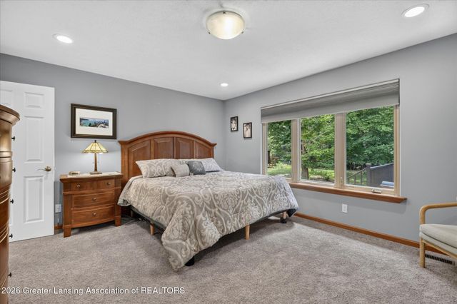 7844 Ashbrook Drive, Haslett, MI 48840