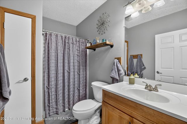 7844 Ashbrook Drive, Haslett, MI 48840
