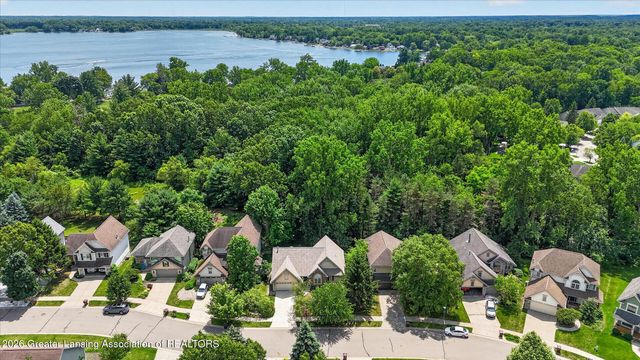 7844 Ashbrook Drive, Haslett, MI 48840
