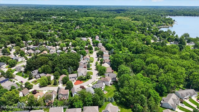 7844 Ashbrook Drive, Haslett, MI 48840