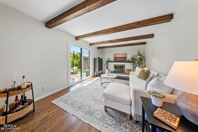 641 Blairmoor Court, Grosse Pointe Woods, MI 48236