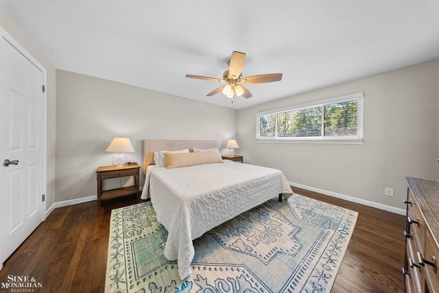 641 Blairmoor Court, Grosse Pointe Woods, MI 48236