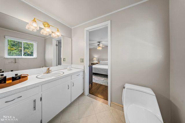 641 Blairmoor Court, Grosse Pointe Woods, MI 48236