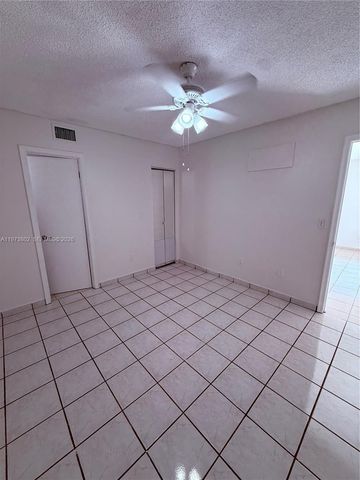 2540 W 67th Pl 202-28, Hialeah, FL 33016
