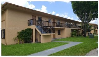 2540 W 67th Pl 202-28, Hialeah, FL 33016