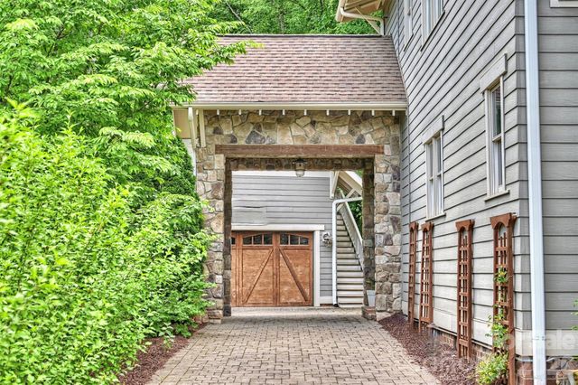 4507 Givens Way, Charlotte, NC 28209