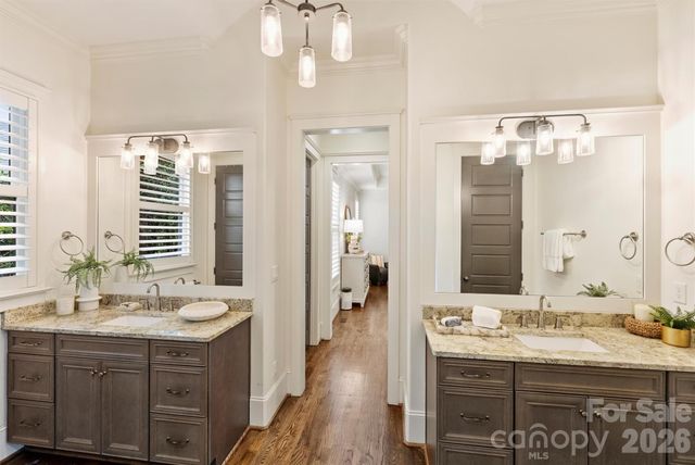 4507 Givens Way, Charlotte, NC 28209