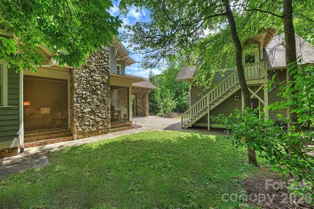 4507 Givens Way, Charlotte, NC 28209