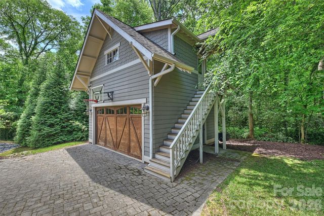 4507 Givens Way, Charlotte, NC 28209