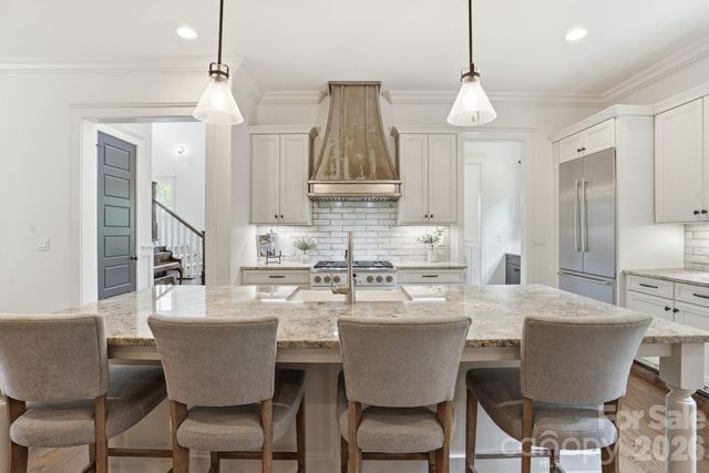 4507 Givens Way, Charlotte, NC 28209