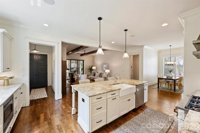 4507 Givens Way, Charlotte, NC 28209