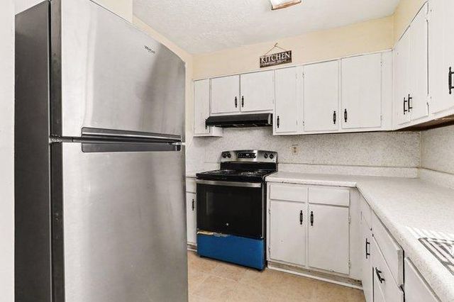 1388 Wood Circle S, Morrow, GA 30260
