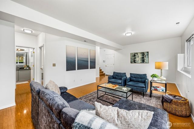 2210 180th Street SW, Lynnwood, WA 98037