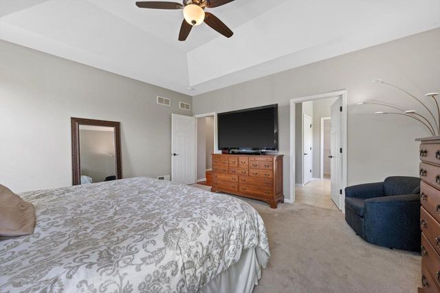 W349N5830 Sunflower COURT, Oconomowoc, WI 53066