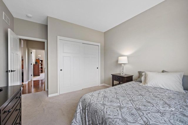 W349N5830 Sunflower COURT, Oconomowoc, WI 53066