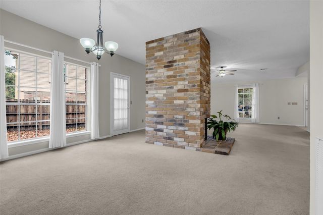 10 Treadwell Place, The Woodlands, TX 77381