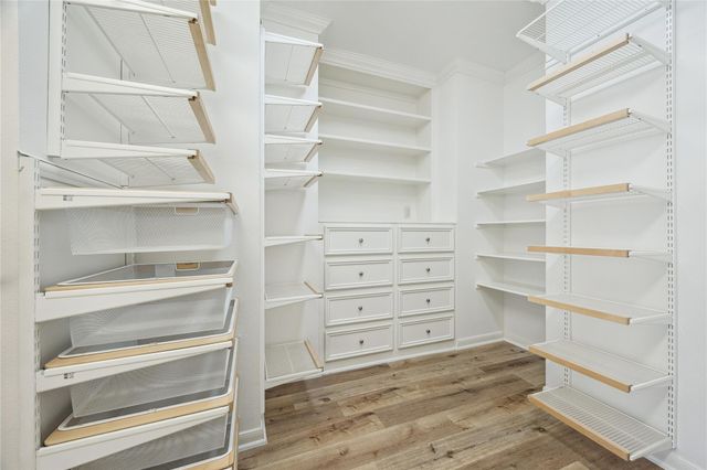 5346 Mcculloch Circle, Houston, TX 77056