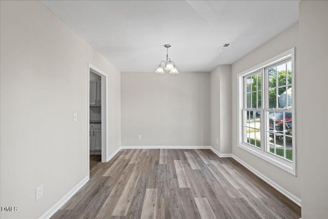 4721 Tanglewood Oaks Street, Raleigh, NC 27610