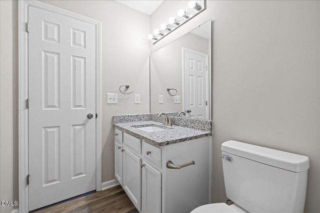 4721 Tanglewood Oaks Street, Raleigh, NC 27610
