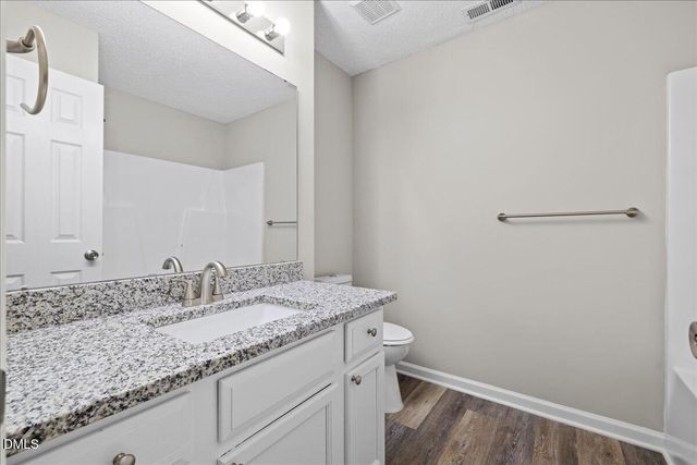 4721 Tanglewood Oaks Street, Raleigh, NC 27610