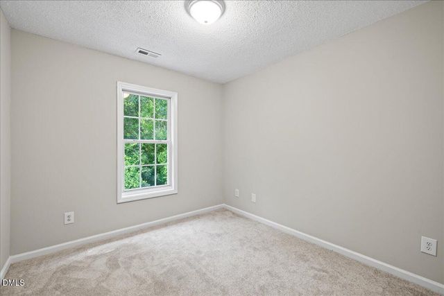 4721 Tanglewood Oaks Street, Raleigh, NC 27610