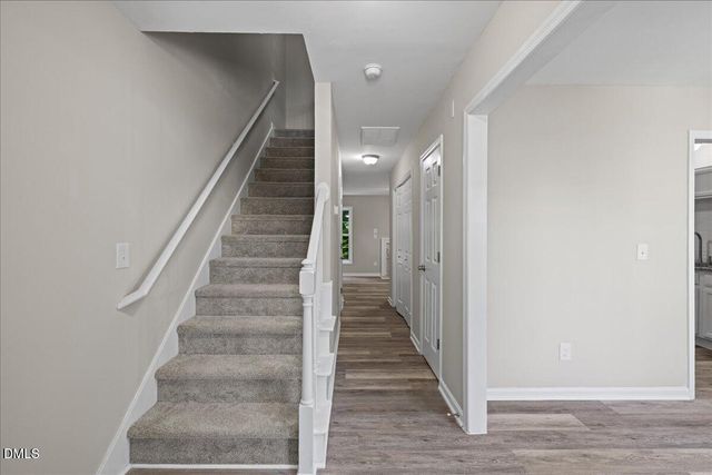 4721 Tanglewood Oaks Street, Raleigh, NC 27610