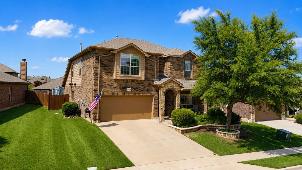 10212 Point Lobos Trail, Fort Worth, TX 76177