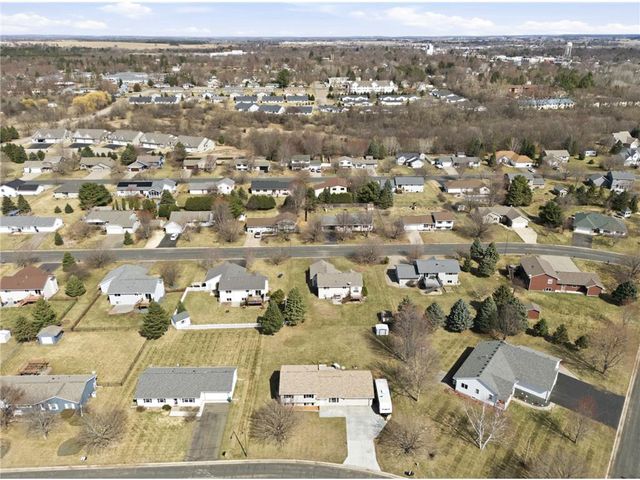 519 Sycamore Drive, New Richmond, WI 54017