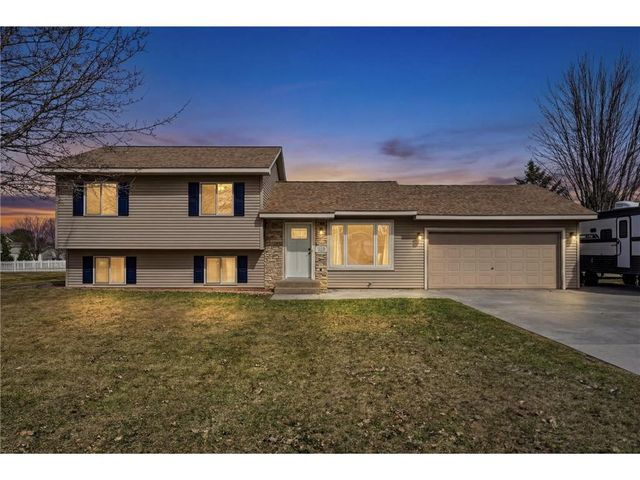519 Sycamore Drive, New Richmond, WI 54017