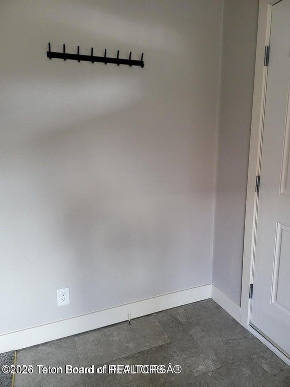 360 WOODEN SPUR Drive, Alpine, WY 83128 photo 13