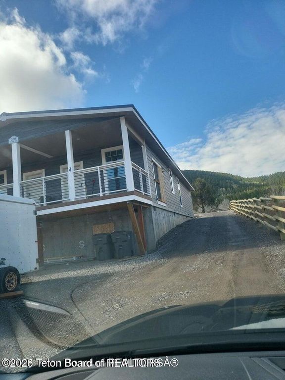 360 WOODEN SPUR Drive, Alpine, WY 83128 photo 15
