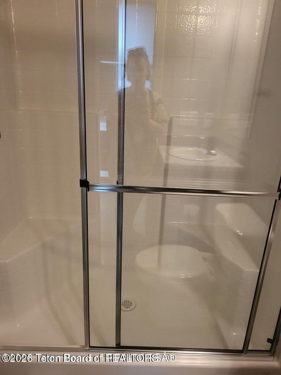 360 WOODEN SPUR Drive, Alpine, WY 83128 photo 22