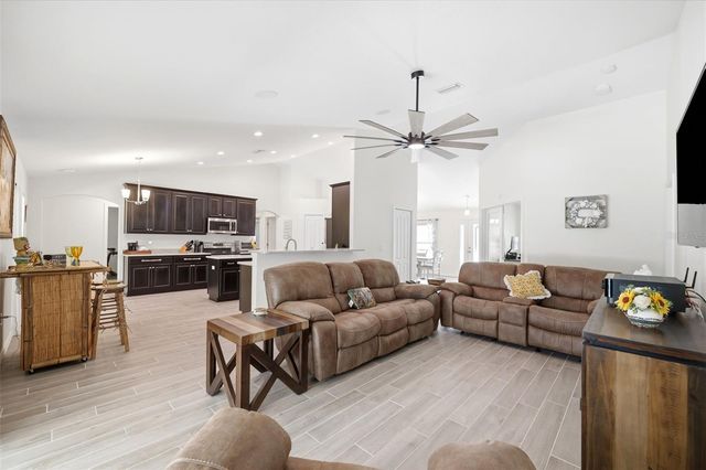 11020 SAGE THRASHER AVENUE, Weeki Wachee, FL 34614