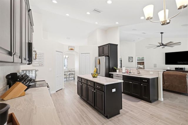 11020 SAGE THRASHER AVENUE, Weeki Wachee, FL 34614
