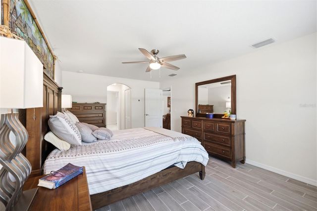 11020 SAGE THRASHER AVENUE, Weeki Wachee, FL 34614