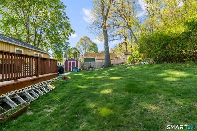 123 River Road, Shelton, CT 06484