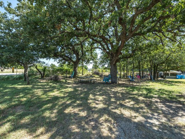 353 R And R Drive, Springtown, TX 76082