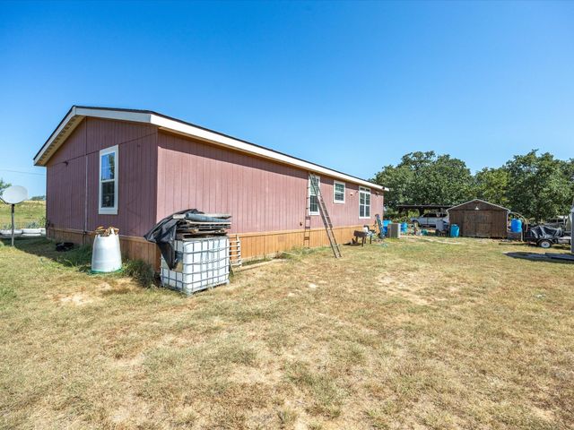 353 R And R Drive, Springtown, TX 76082