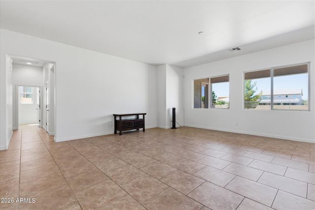 674 E Sipapu Drive, Gilbert, AZ 85297