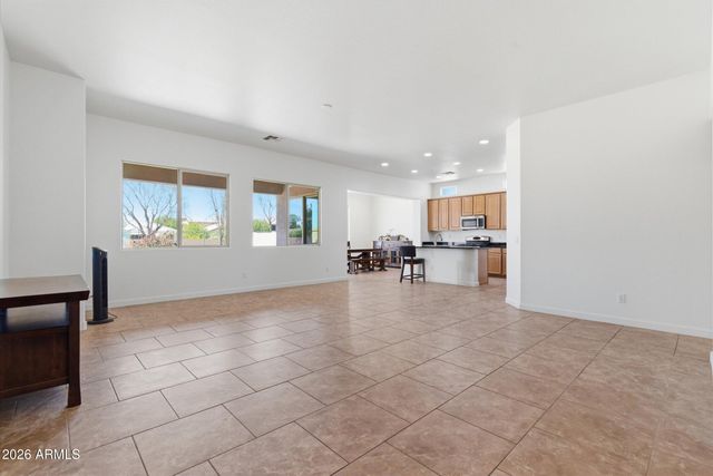 674 E Sipapu Drive, Gilbert, AZ 85297