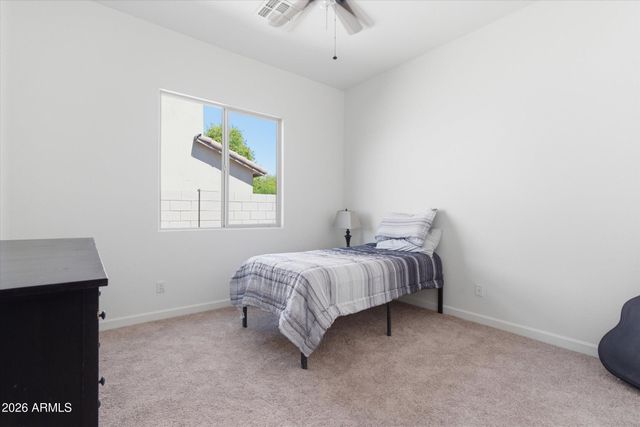 674 E Sipapu Drive, Gilbert, AZ 85297